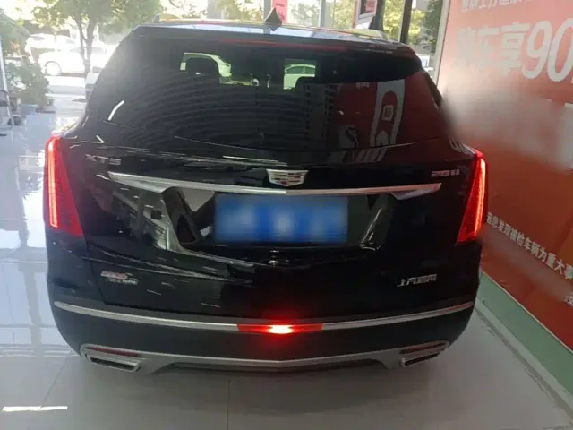 Cadillac XT5 — Фото автомобиля 5