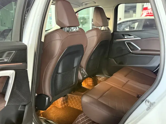 BMW X1 — Фото автомобиля 5