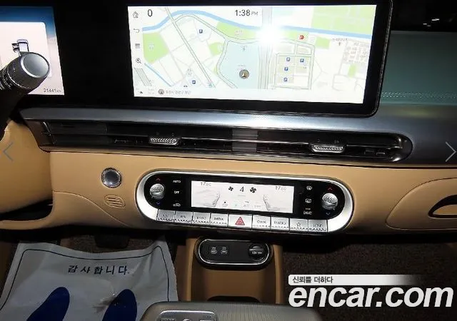 Genesis GV60 — Фото автомобиля 11