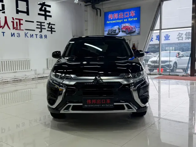 Mitsubishi Outlander — Фото автомобиля 2