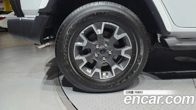 Jeep Wrangler JL — Фото автомобиля 5
