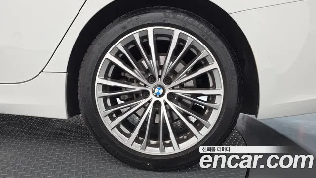 BMW 3 Series G20 — Фото автомобиля 21