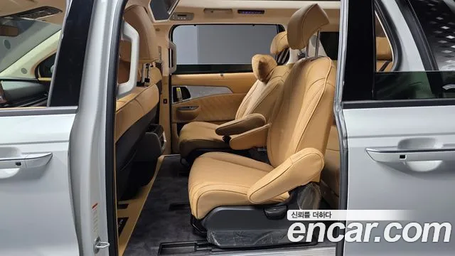 Kia Carnival 4th Gen — Фото автомобиля 16