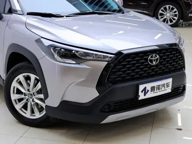 Toyota Corolla Cross — Фото автомобиля 11