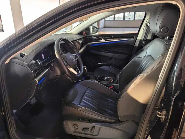 Volkswagen Passat — Фото автомобиля 8