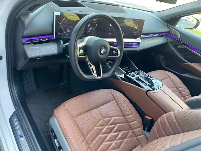 BMW 5 Series — Фото автомобиля 16