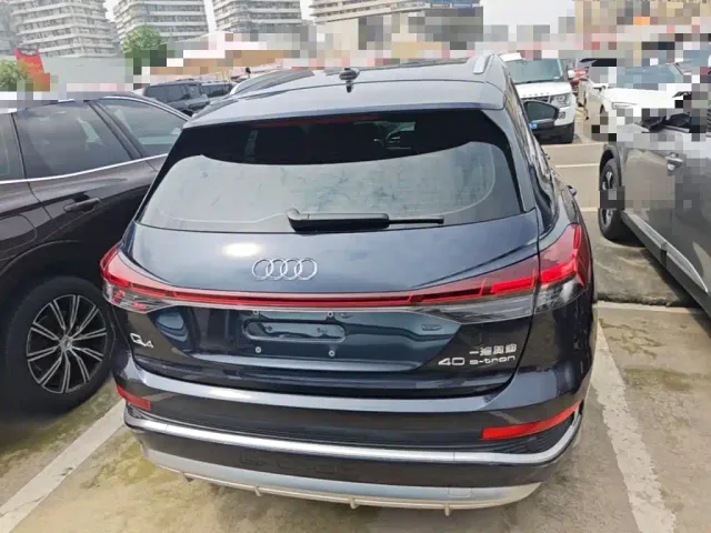 Audi Q4 e-tron — Фото автомобиля 5