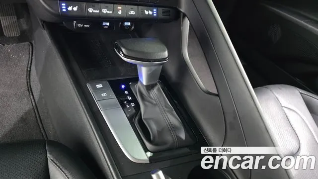 Hyundai AVANTE Avante (CN7) — Фото автомобиля 9
