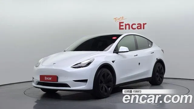 Фотография автомобиля — Tesla Model Y