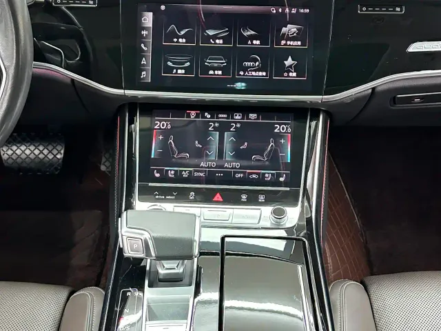 Audi A8 — Фото автомобиля 15