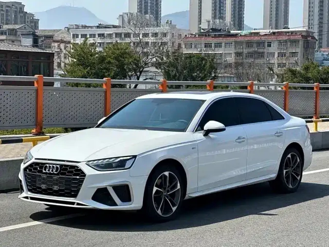 Audi A4L — Фото автомобиля 3