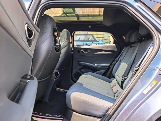 BYD Seal 06 GT — Фото автомобиля 6