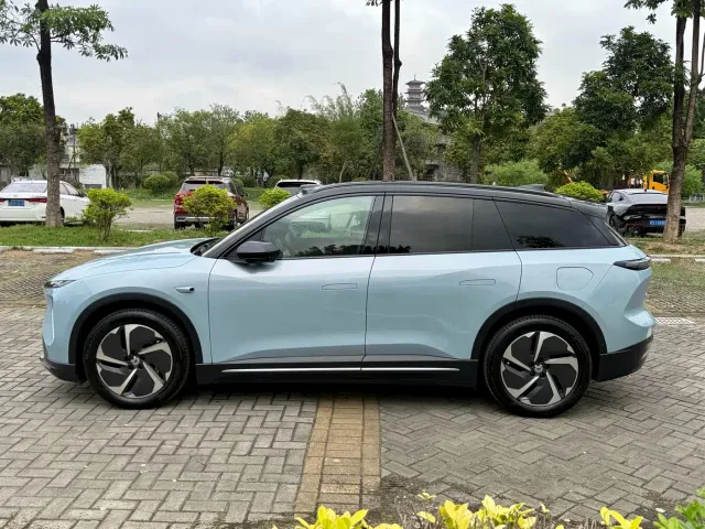 Nio ES6 — Фото автомобиля 16