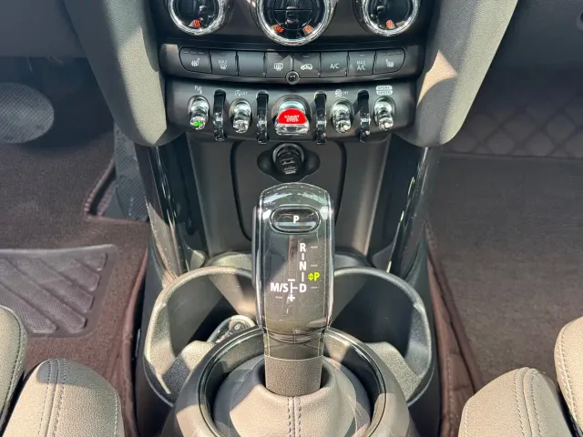 MINI Hatch — Фото автомобиля 17