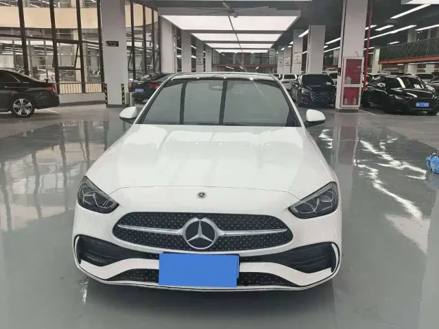 Mercedes-Benz C-Class — Фото автомобиля 2