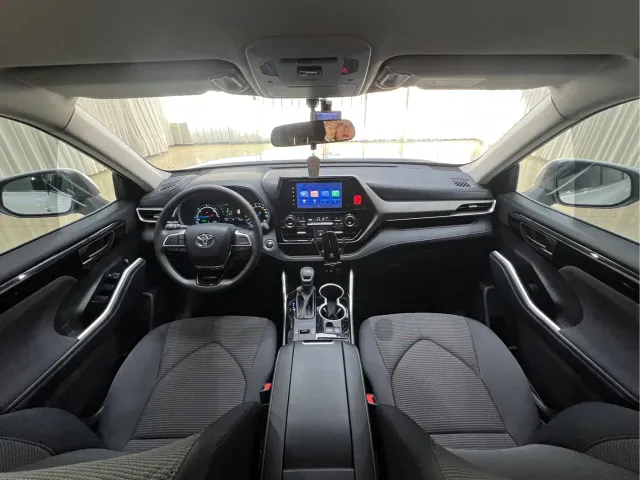 Toyota Highlander — Фото автомобиля 12