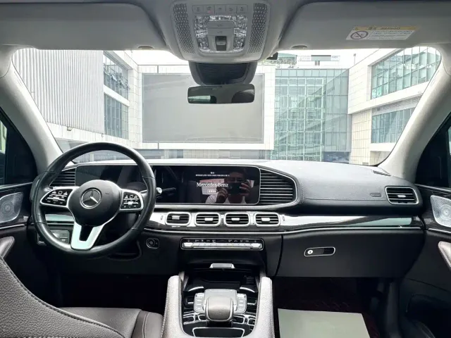 Mercedes-Benz GLE-Class — Фото автомобиля 6