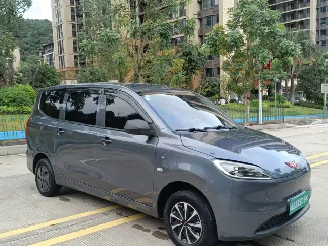 Wuling Hongguang — Фото автомобиля 3