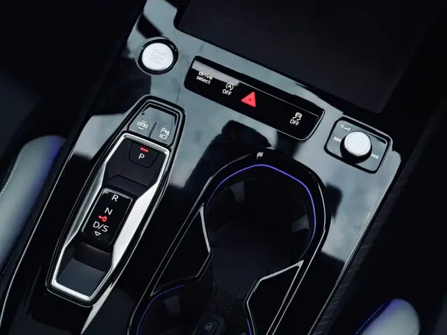 Audi A5L — Фото автомобиля 10