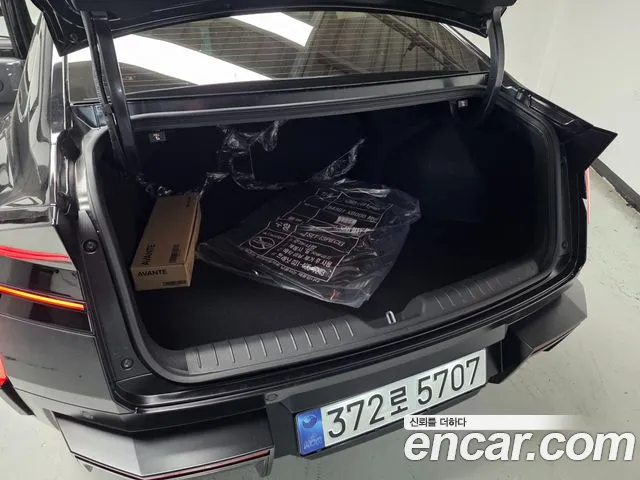 Hyundai Avante (CN8) — Фото автомобиля 19