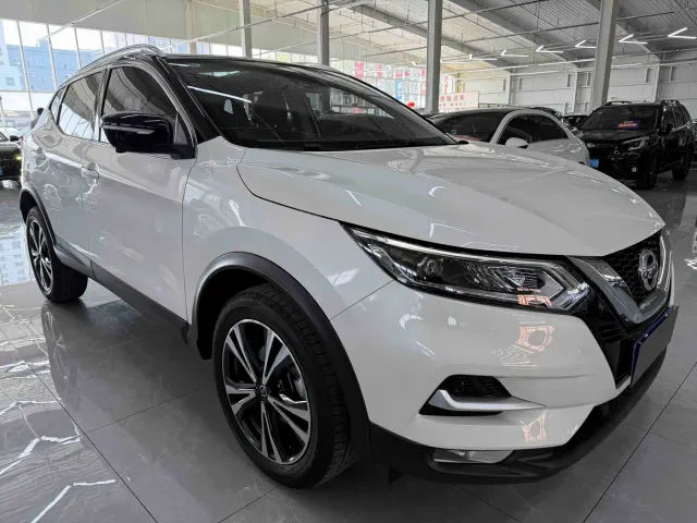 Nissan Qashqai — Фото автомобиля 3