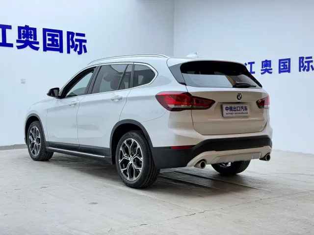 BMW X1 — Фото автомобиля 21