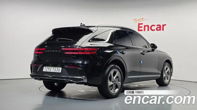 Genesis GV70 2.5T Бензин AWD — Фото автомобиля 2