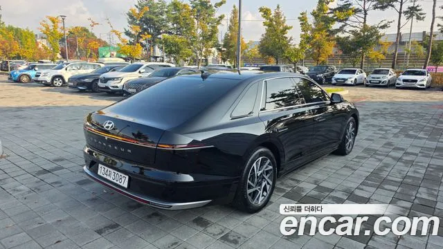 Hyundai Grandeur GN7 — Фото автомобиля 8