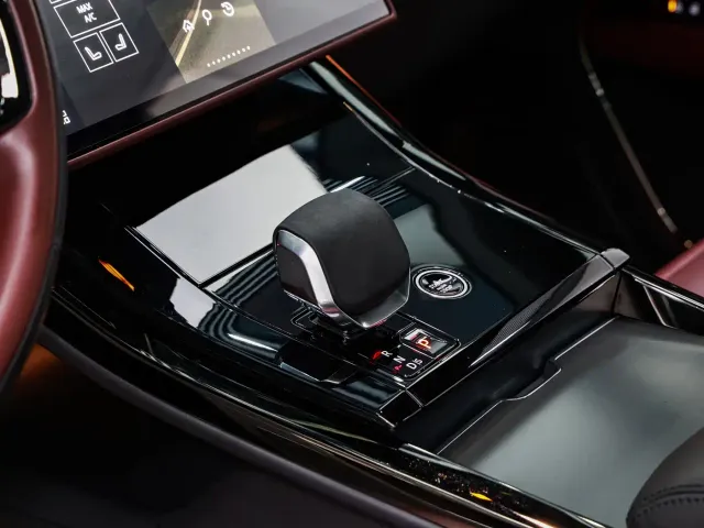 Land Rover Range Rover Sport — Фото автомобиля 19