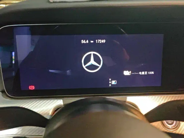 Mercedes-Benz E-Class — Фото автомобиля 14