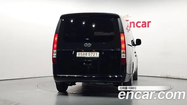 Hyundai Staria Staria L3.5 Карго 3 места — Фото автомобиля 4