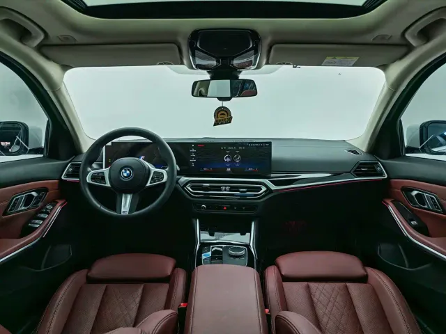 BMW i3 — Фото автомобиля 10