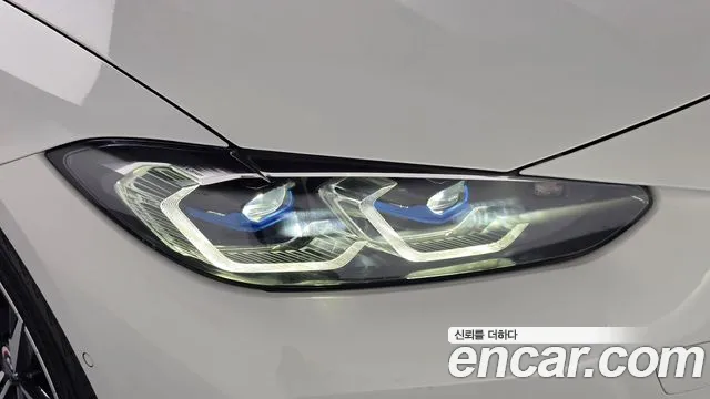 BMW i4 — Фото автомобиля 19
