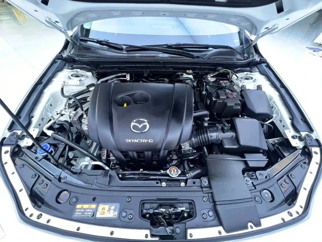 Mazda Axela — Фото автомобиля 20