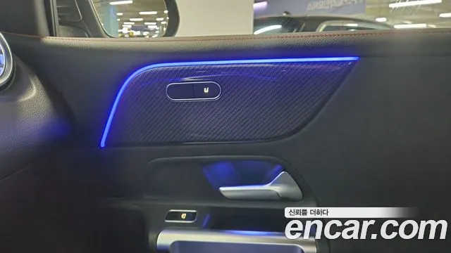 Mercedes-Benz GLB-Class — Фото автомобиля 17