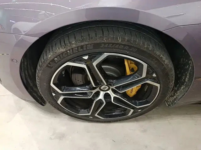 Xiaomi SU7 — Фото автомобиля 22