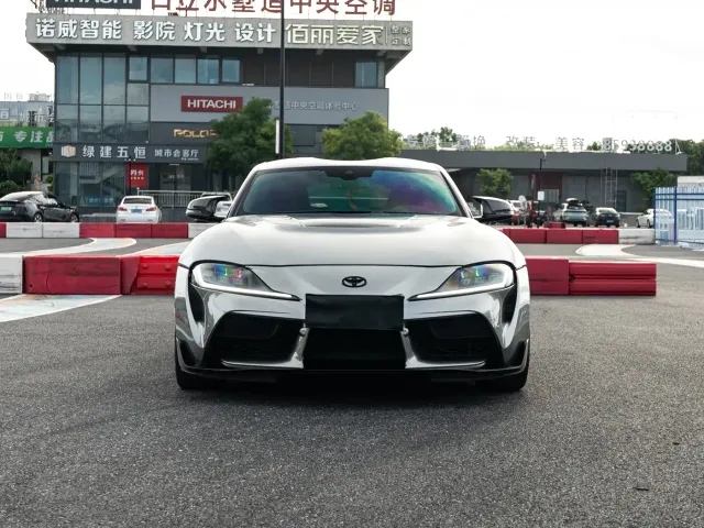Toyota Supra — Фото автомобиля 2