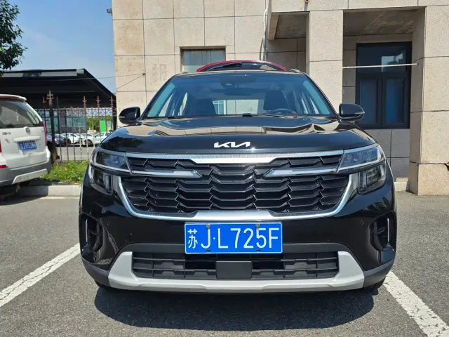 Kia Seltos — Фото автомобиля 2
