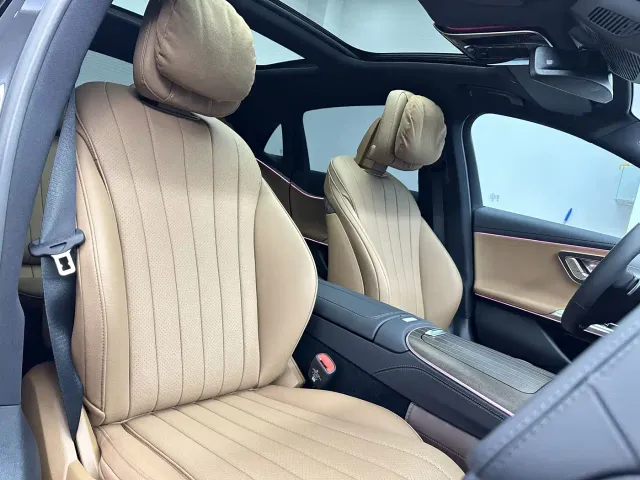 Mercedes-Benz E-Class — Фото автомобиля 16