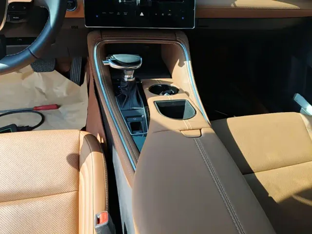 Toyota Avalon — Фото автомобиля 13