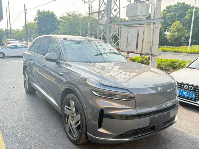 Onvo L90 — Фото автомобиля 3
