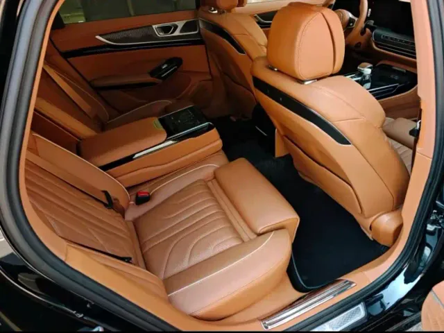 Hongqi H9 — Фото автомобиля 6