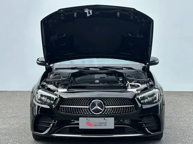 Mercedes-Benz E-Class — Фото автомобиля 9