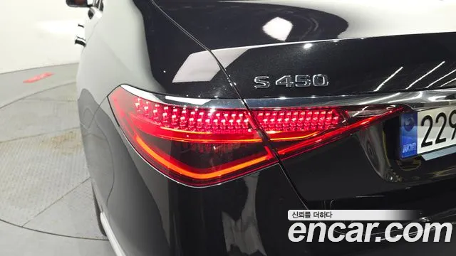 Mercedes-Benz S-Class — Фото автомобиля 20