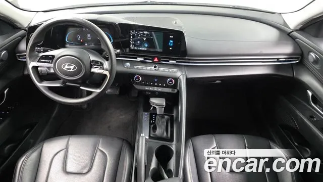 Hyundai Avante CN7 — Фото автомобиля 10