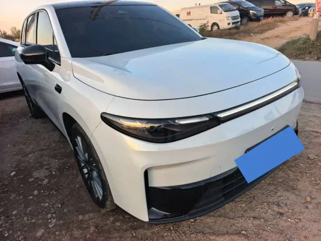 Leapmotor C10 — Фото автомобиля 3