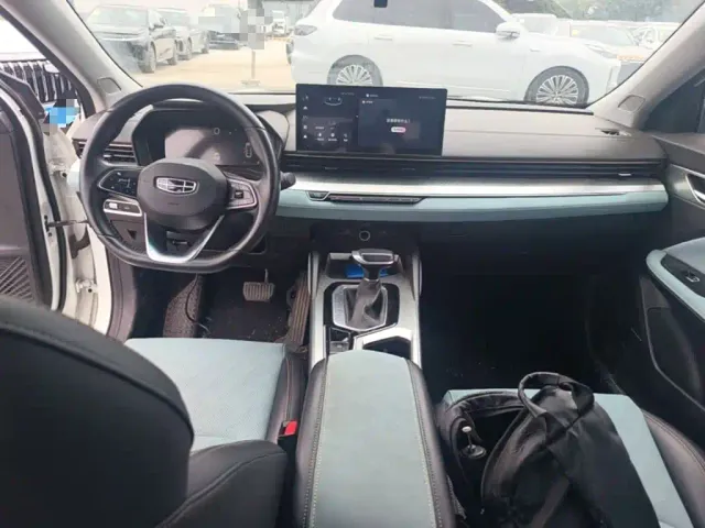 Geely Emgrand L — Фото автомобиля 12