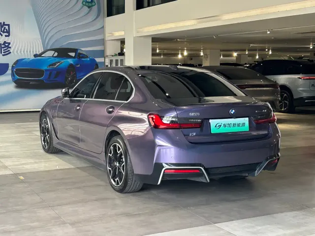 BMW i3 — Фото автомобиля 9