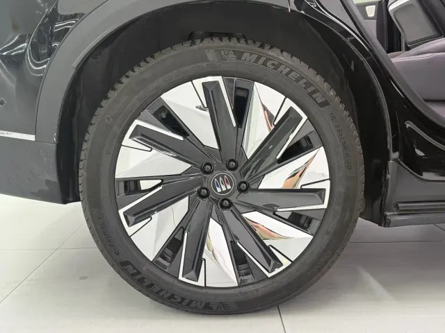 Buick Zhijing E7 — Фото автомобиля 13
