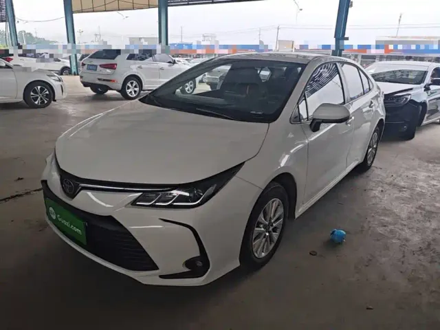 Фотография автомобиля — Toyota Corolla